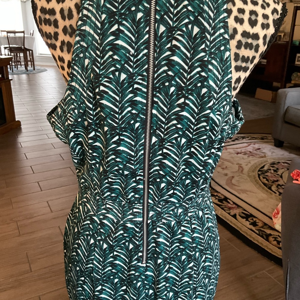 H&M Teal and Black Patterned Top - Picture 3 of 7